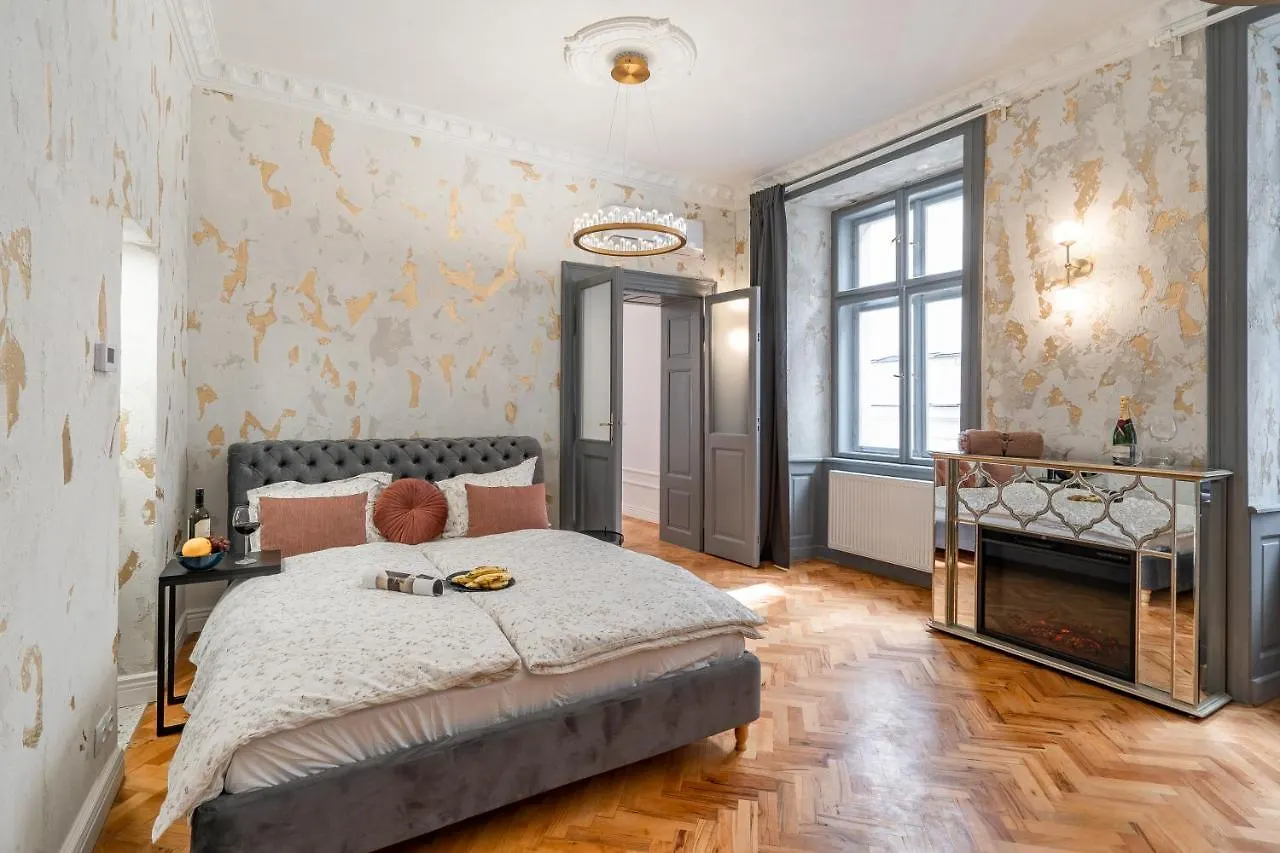Emperor Castle View Suite Prága Apartman