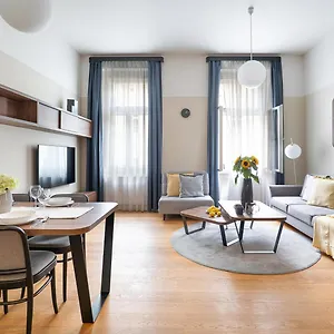  Apartment A - Lesser Town