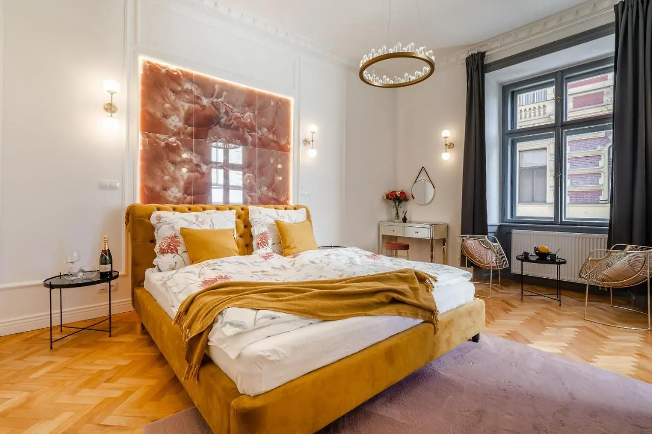 Emperor Castle View Suite Praha
